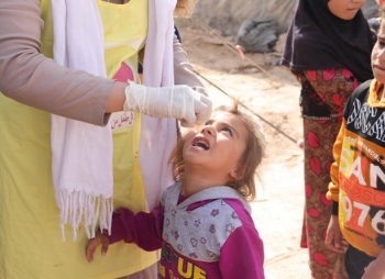 Polio vaccination in Middle East